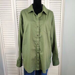 Crown &amp; Ivy Olive Green Button Up Shirt Size Large Spring Coastal Casual